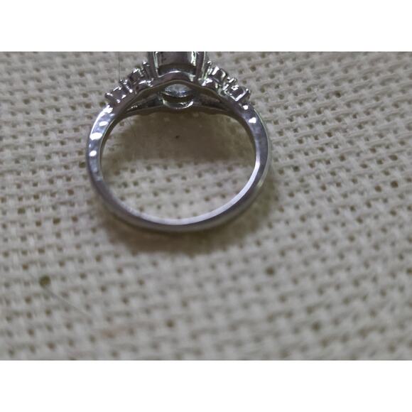 Moissanite Women's Engagement Ring Size 7 Rainbow Sparkle Brilliant Silver tone - Picture 5 of 5